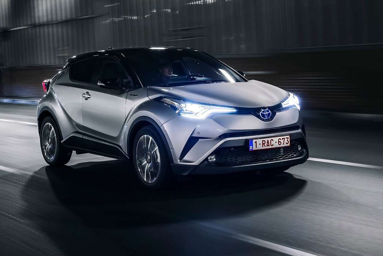 Toyota С-HR: комплектации и цены для России