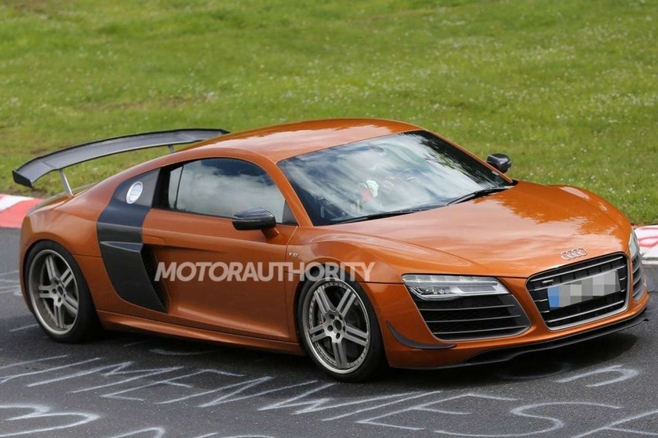 На Нюрбургринге сверкнула новая заряженная версия Audi R8