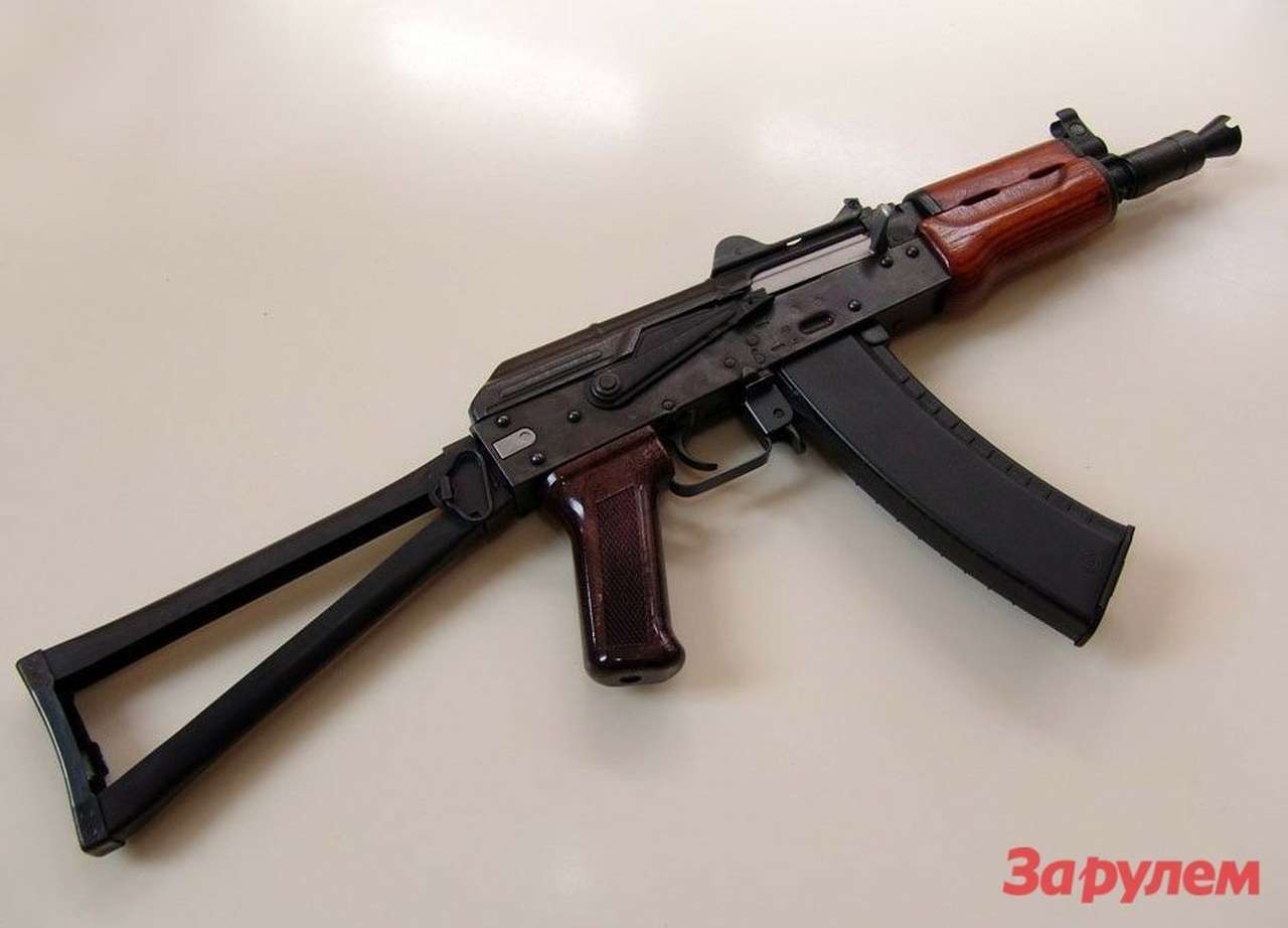 В Воронеже при задержании пьяного водителя милиционер застрелил пассажира