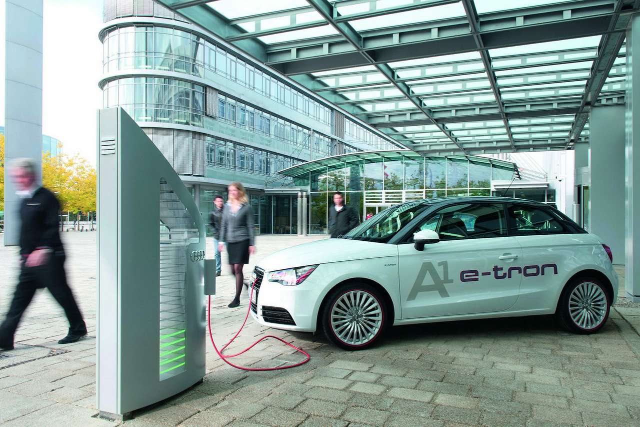 Audi протестирует в Мюнхене гибридный A1