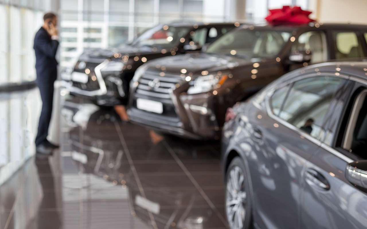 Стоит ли ждать скидок на непроданные автомобили ушедших брендов