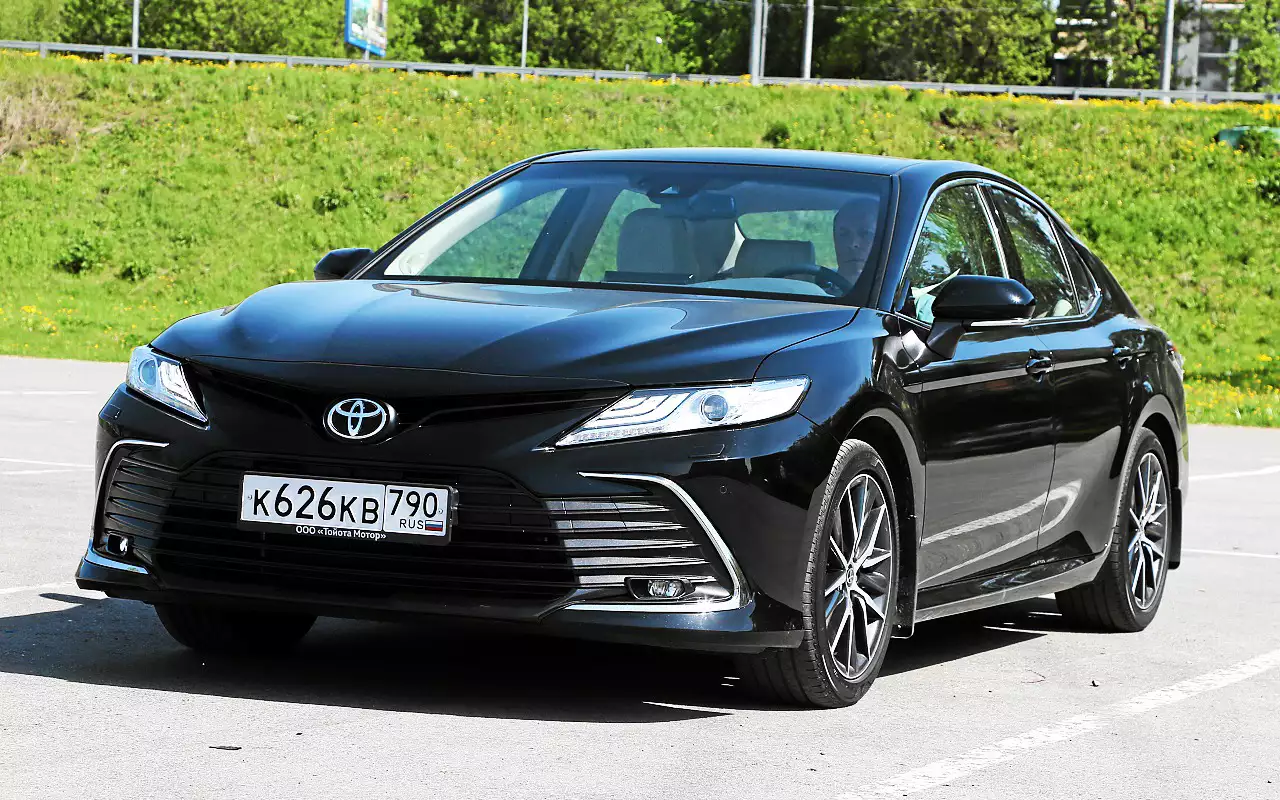 Toyota Camry XV70