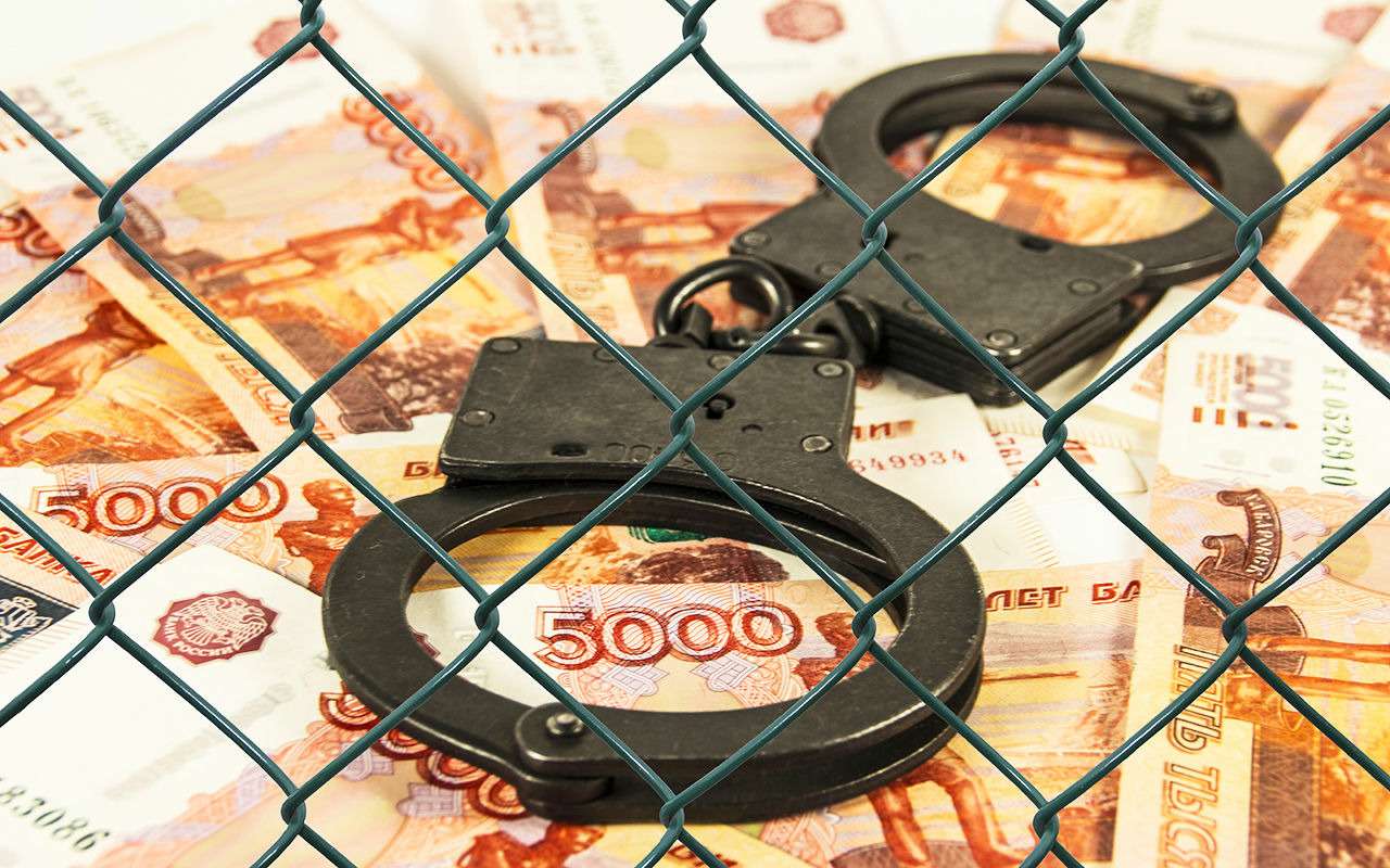 Гаишники-вымогатели получили 17 лет колонии на двоих