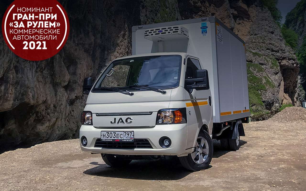 Новый китайский грузовик: сравнили его с нашим Соболем