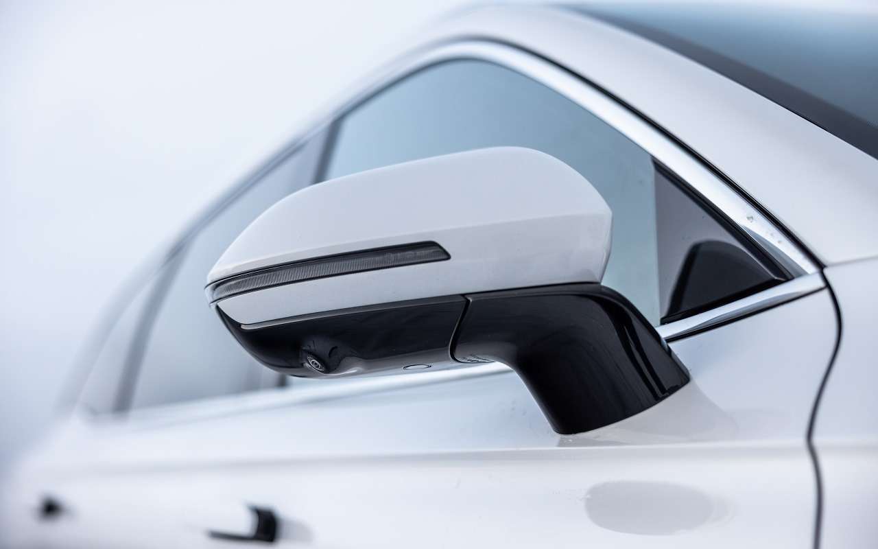 2,0 л, автомат и полный привод: подробности о новом кроссовере российской марки