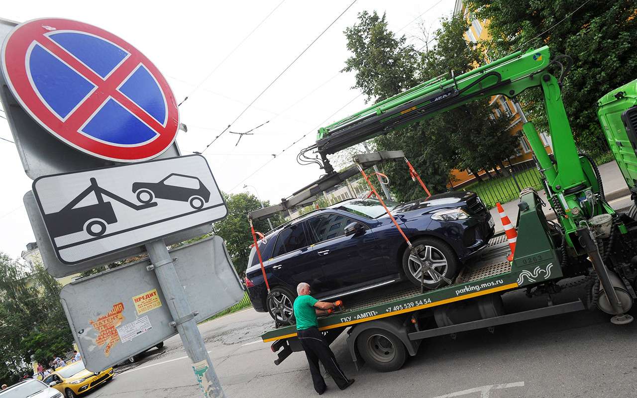 Мерседесы, BMW и Порше паркуются наглее всех