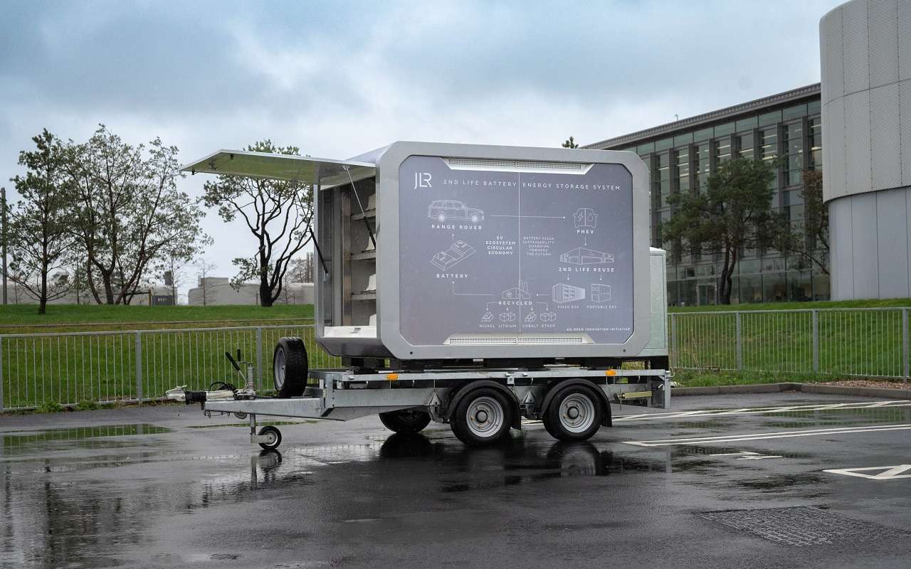 Мобильная аккумуляторная система хранения BESS (Battery Energy Storage System) от JLR.