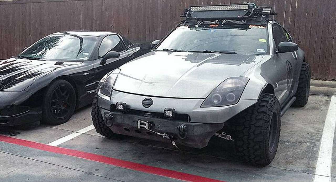 Не в своей тарелке: Nissan 350Z заехал слишком далеко
