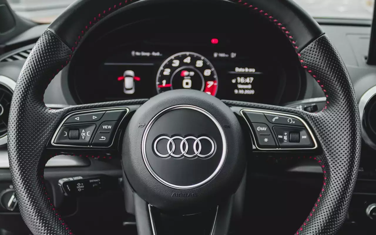 Audi прислушалась к аудитории: сенсоры будут заменены физическими кнопками