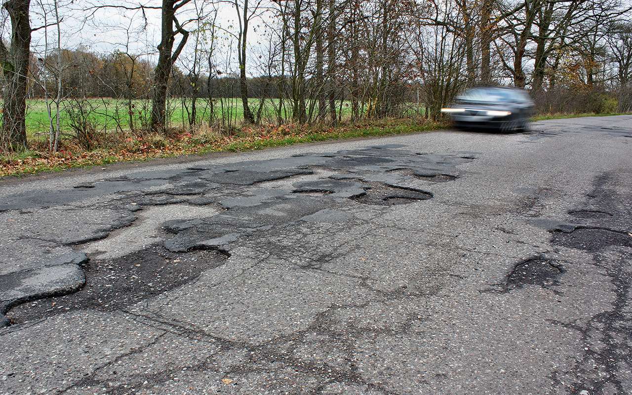 Известно, сколько россиян довольны качеством наших дорог