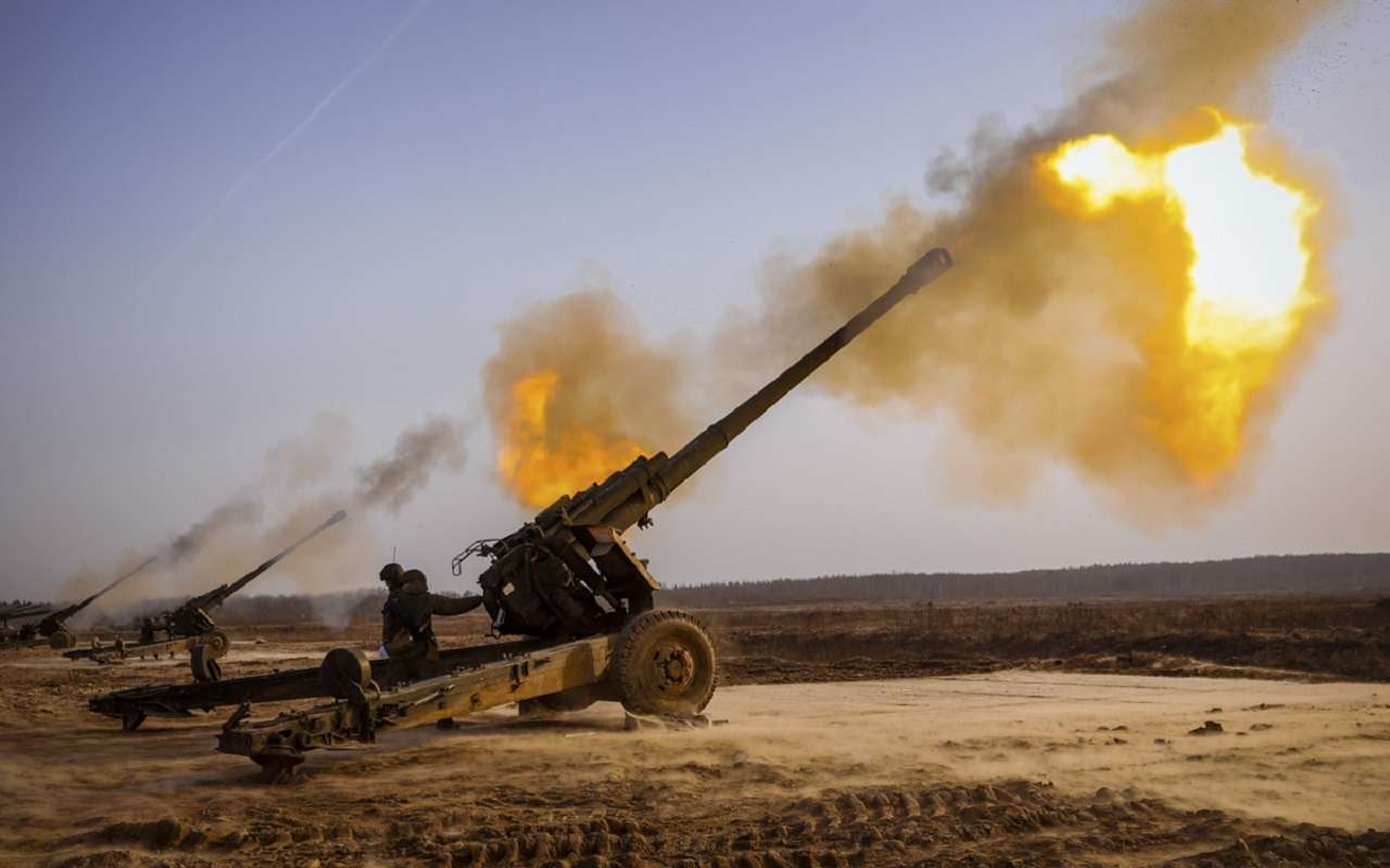 Отечественная 152-мм гаубица Мста-Б выполнена по классической схеме. Отличается надежностью и неприхотливостью. Скорострельность – до 7 выстрелов в минуту.