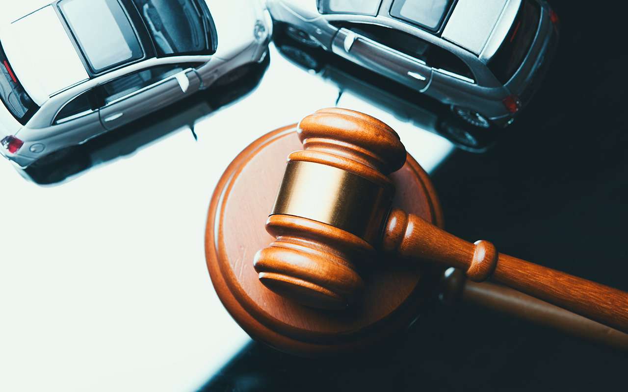 Столкнулись авто одного владельца. Суд рассказал, кто получит страховку