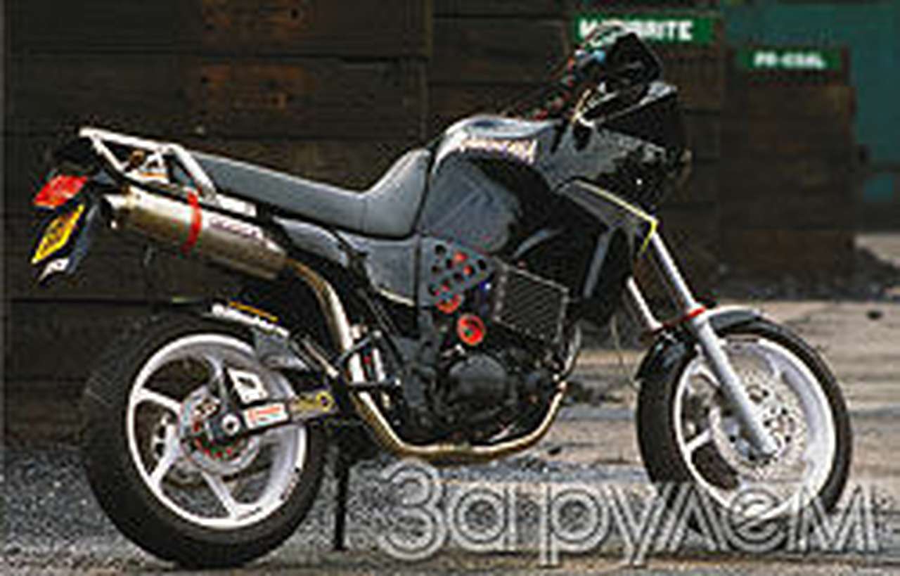 Рассел хочет всех наддуть