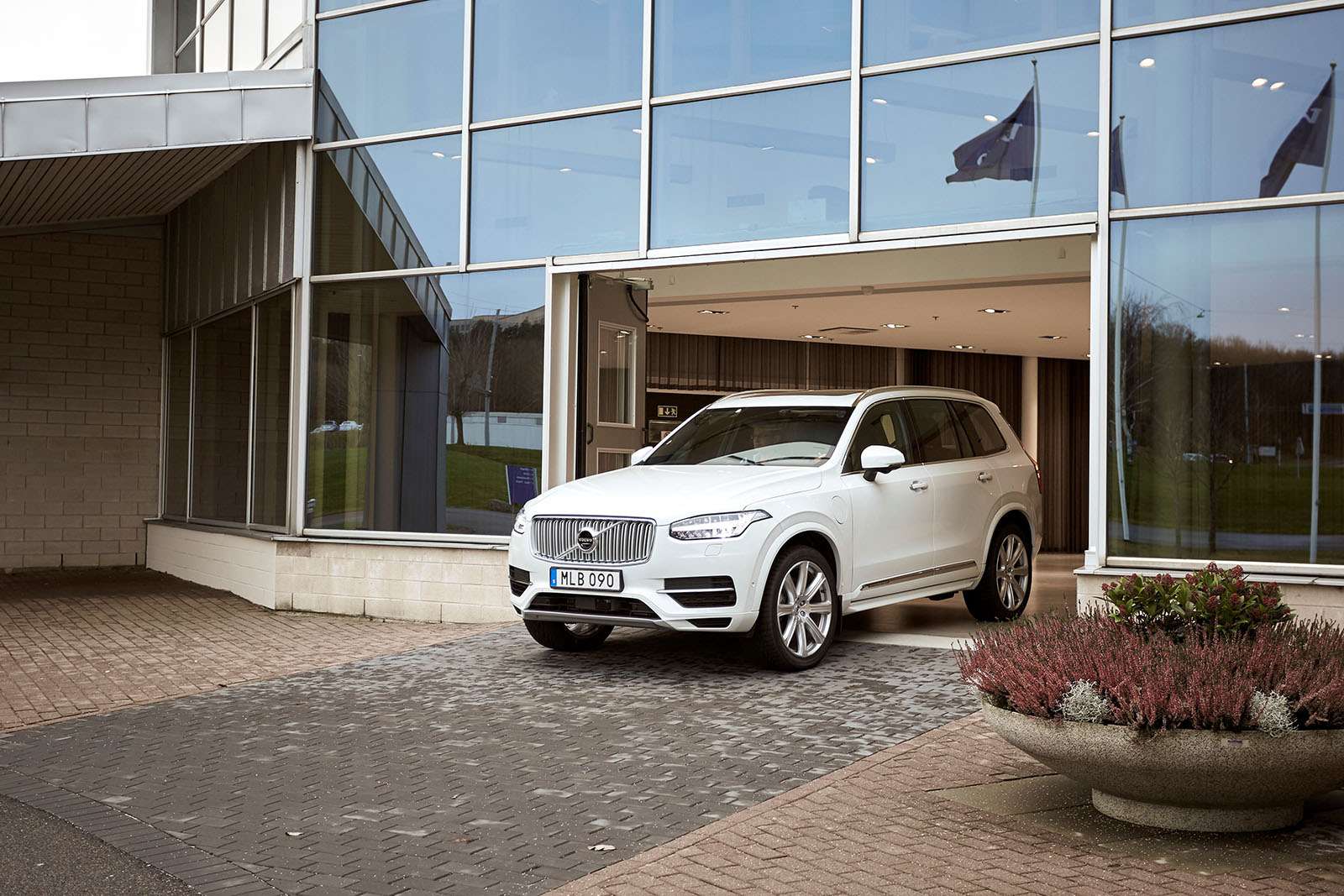Volvo xc90 беспилотный автомобиль
