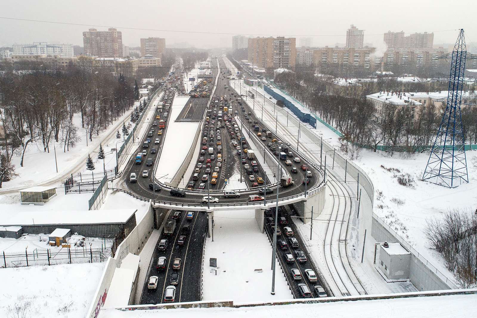 коллапс на дорогах москвы?. снегопад ночь хамовники. дороги в москве зимой. транспортный коллапс на пересечении. Collapse игра.