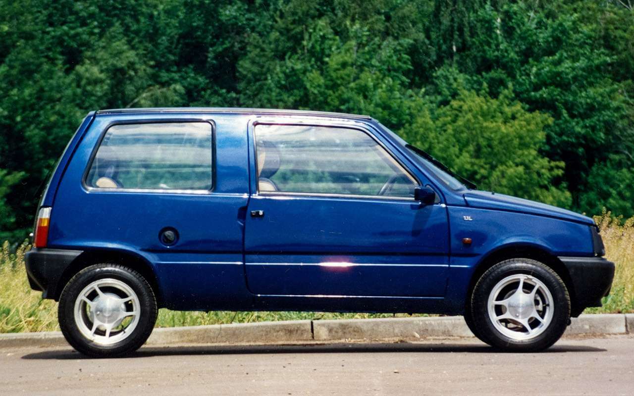 Задумка ЗМА КамАЗ была такова: увеличенная на 150 мм база и 49-сильный литровый двигатель МеМЗ.