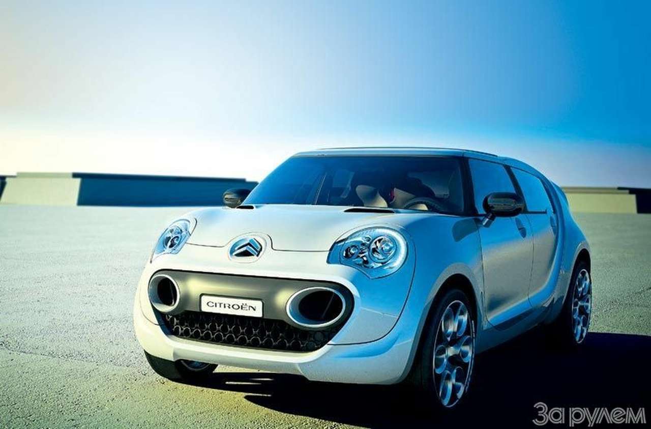 Концепт-кар Citroen C Cactus представлен на автосалоне IAA во Франкфурте в 2007 году.  