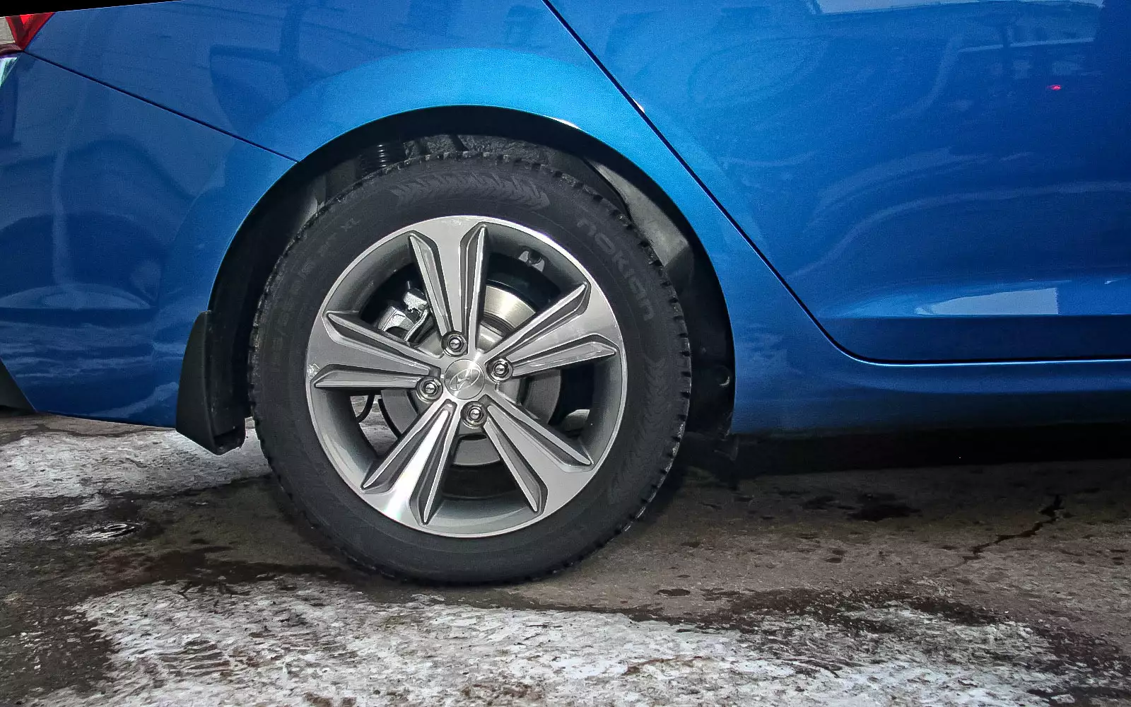 Колеса хундай. Хендай Солярис 2018 литые диски. Заводские колёса Hyundai Solaris. Штатные диски Hyundai Solaris 2021. Диск колеса Hyundai Solaris 2020.