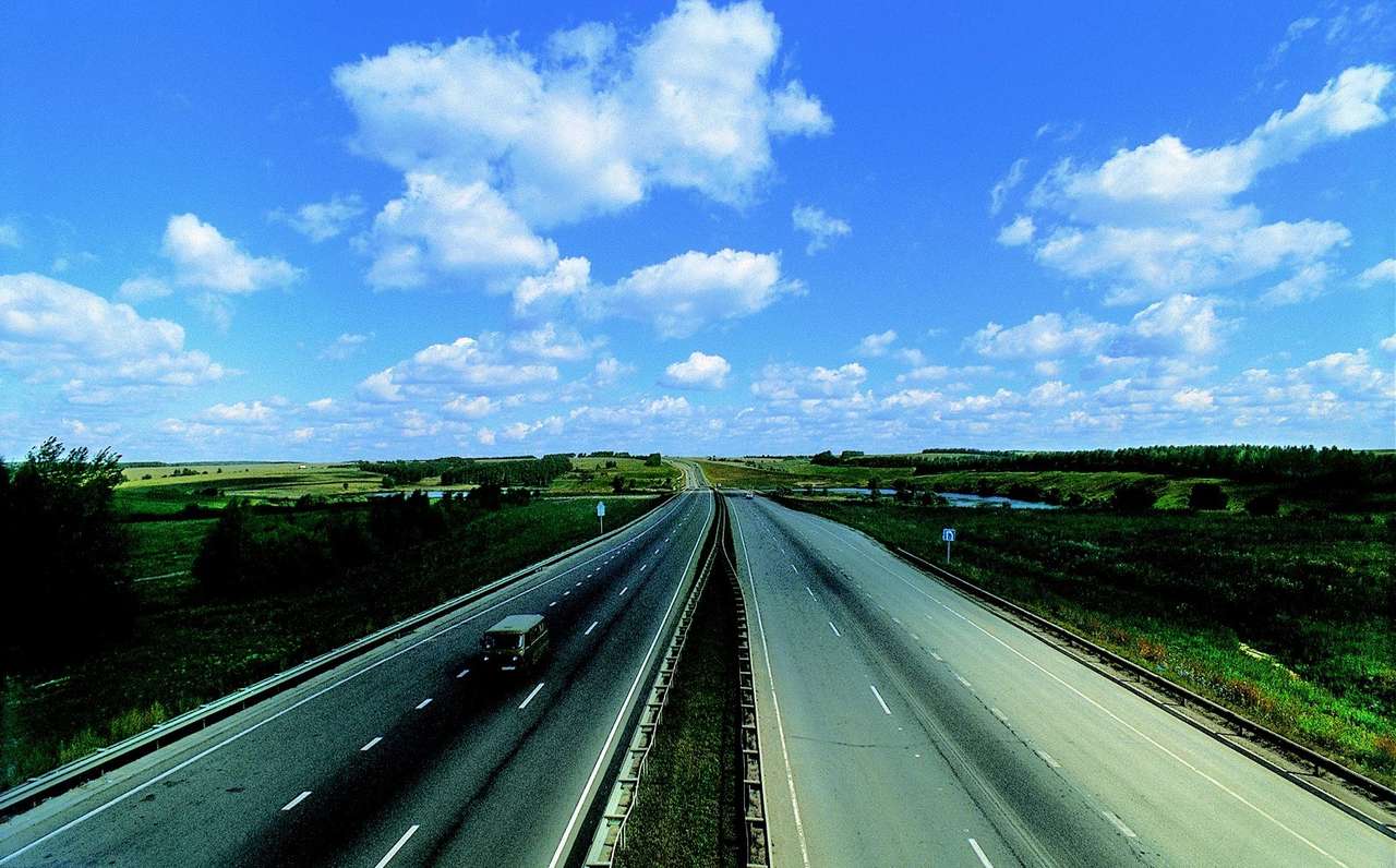 Росавтодор на 8 участках федеральных трасс повысит скорость до 110 км/ч 