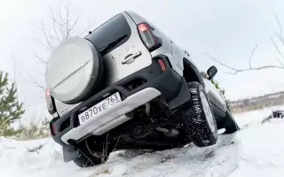 Любят Шниву не за комфорт и не за багажник, а за выдающуюся проходимость. По этой части она не хуже УАЗов, а главное – на 800 кг легче.