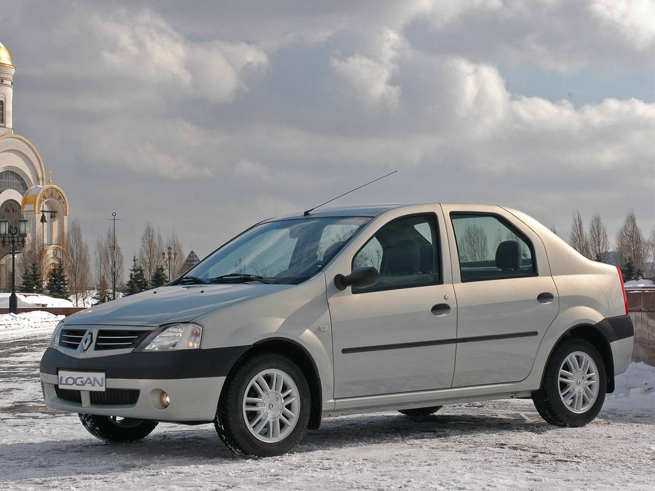 Как сэкономить на техническом обслуживании Renault Logan и Sandero