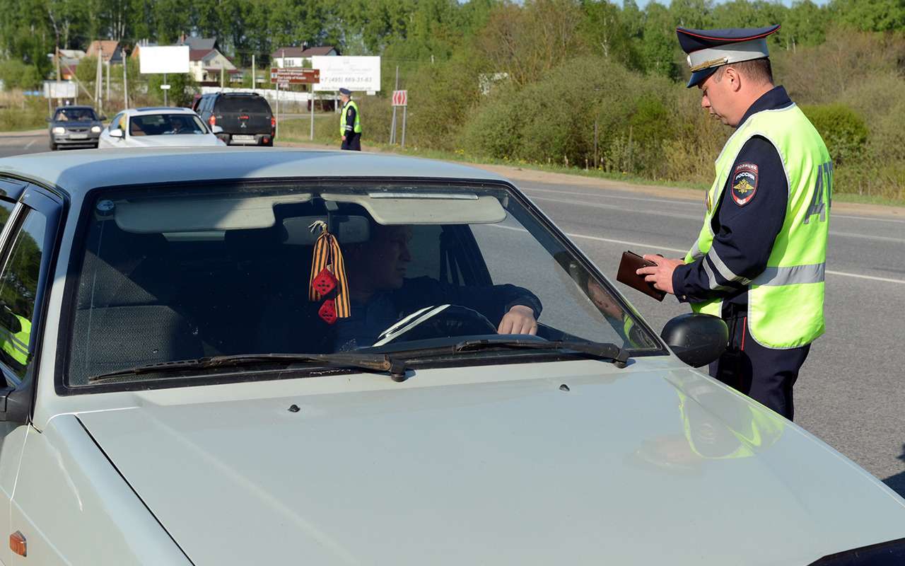 Осмотр, досмотр и обыск автомобиля
