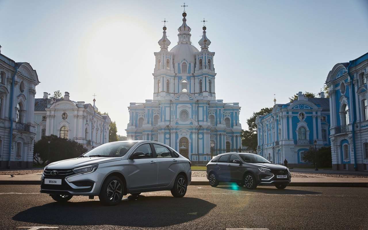 Работа кипит: скоро все госчиновники пересядут на наши машины