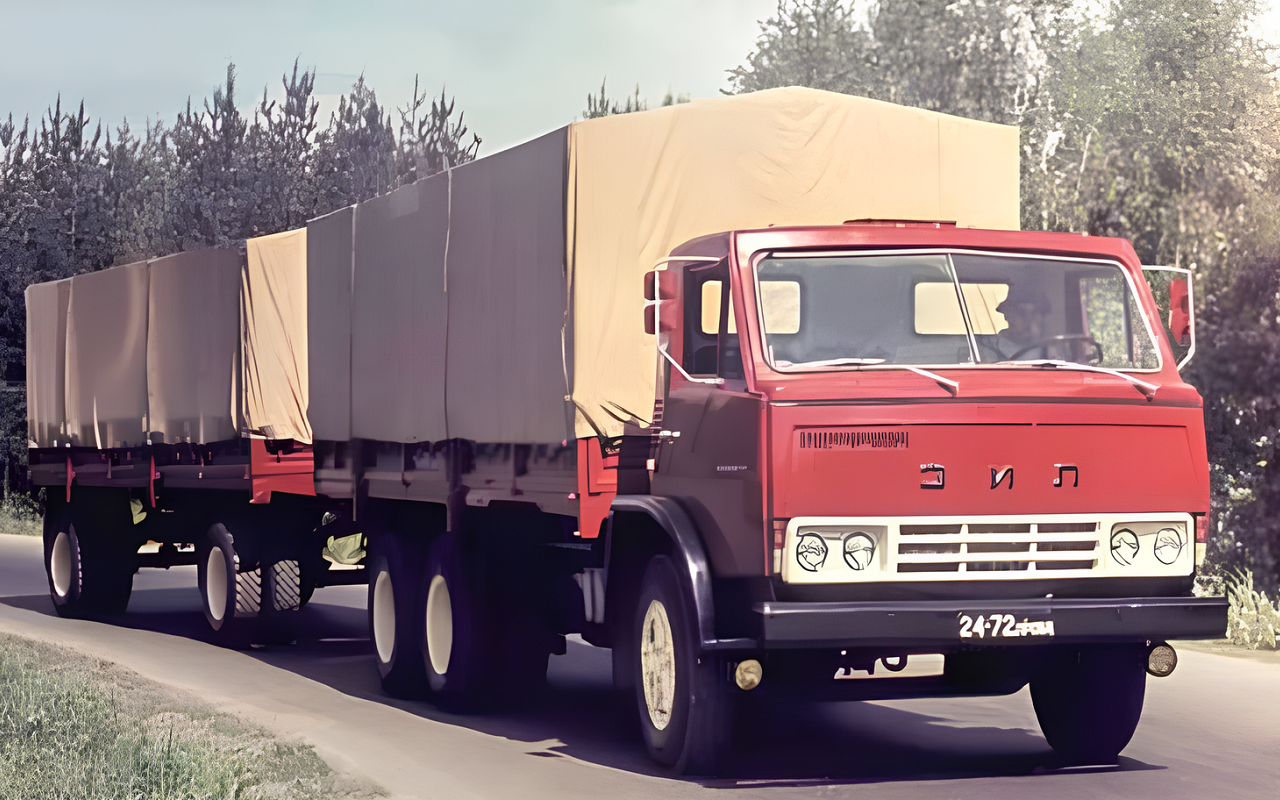 Возможно, именно эта модель привела к успеху КАМАЗ и похоронила ЗИЛ