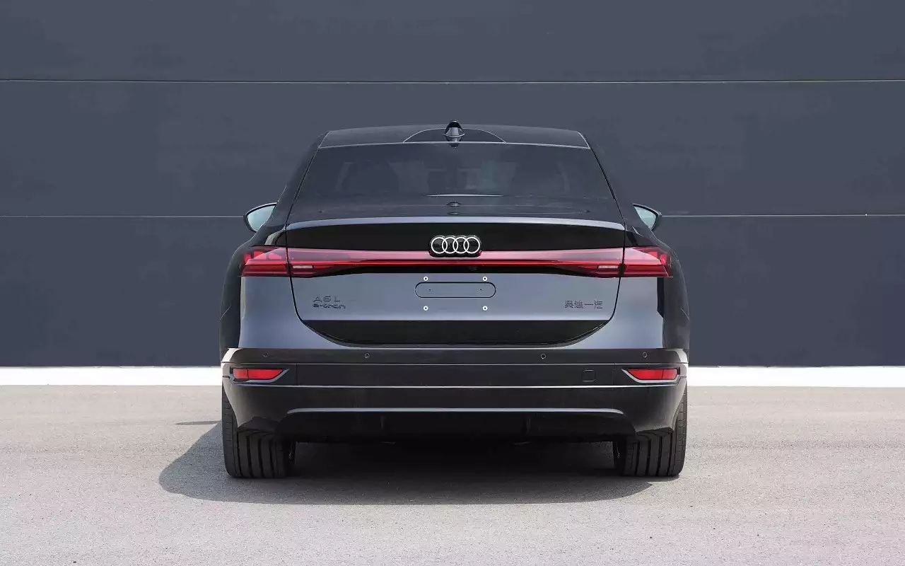 Audi A6L e-tron: