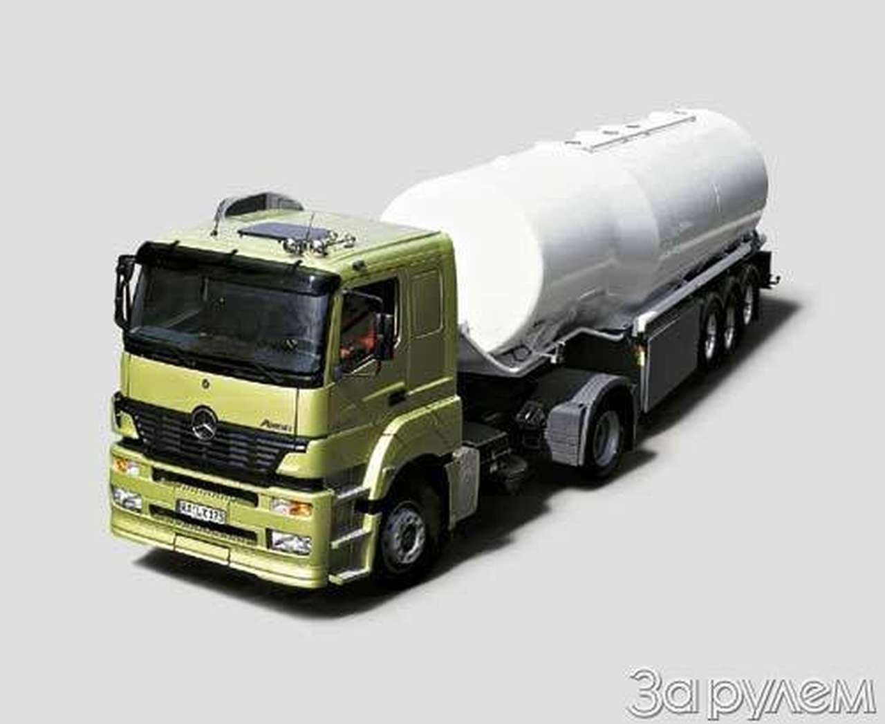 «мерседес-бенц аксор»