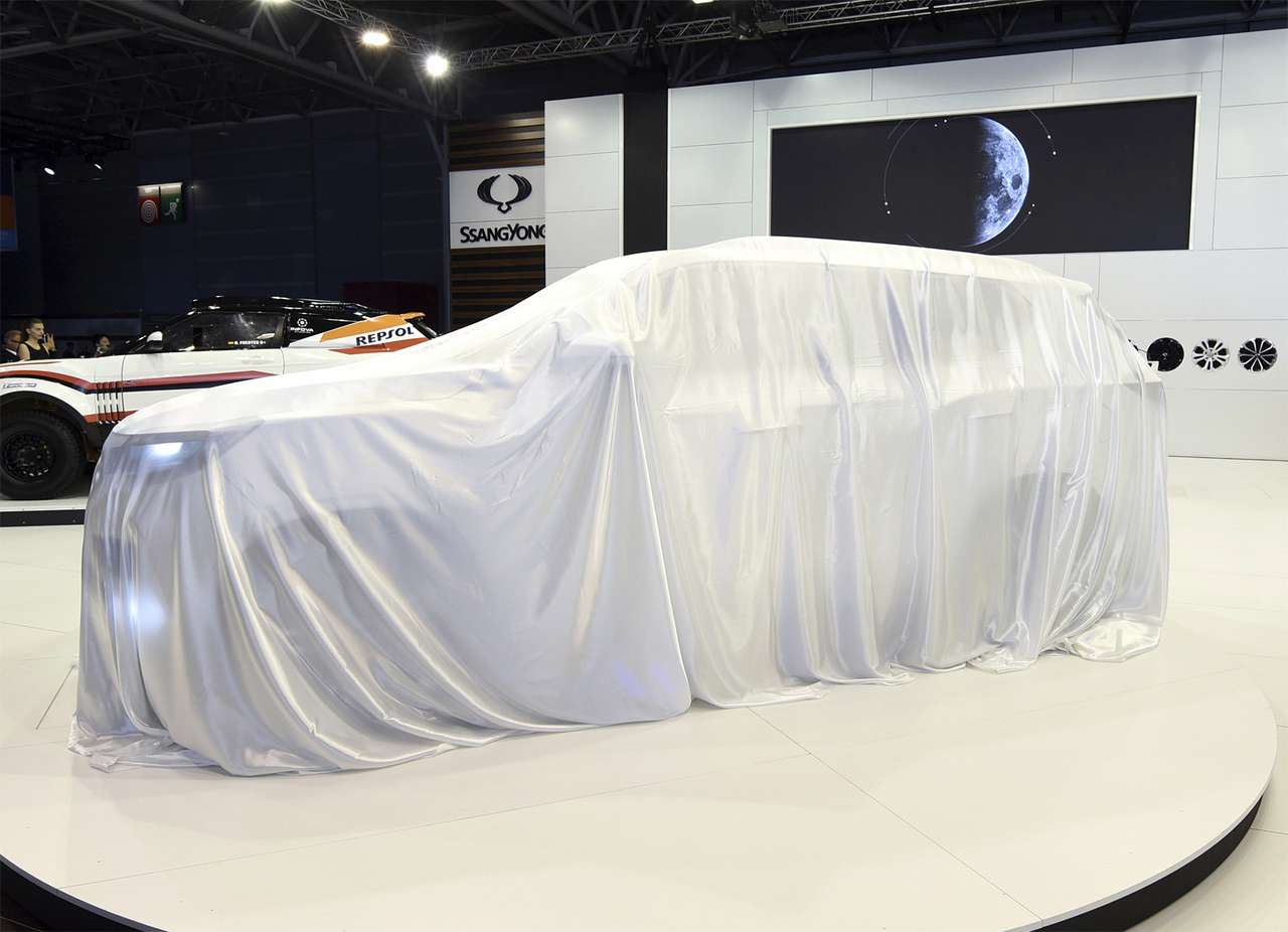 Главные премьеры автосалона во Франкфурте-2017 - BMW X7, Prado, Duster...