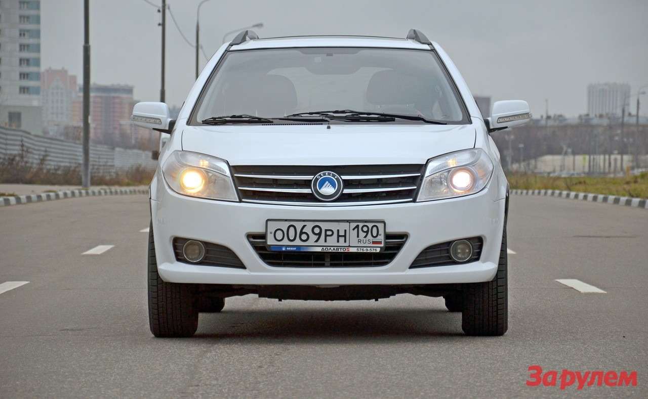 Geely MK Cross: стоит ли своих денег?