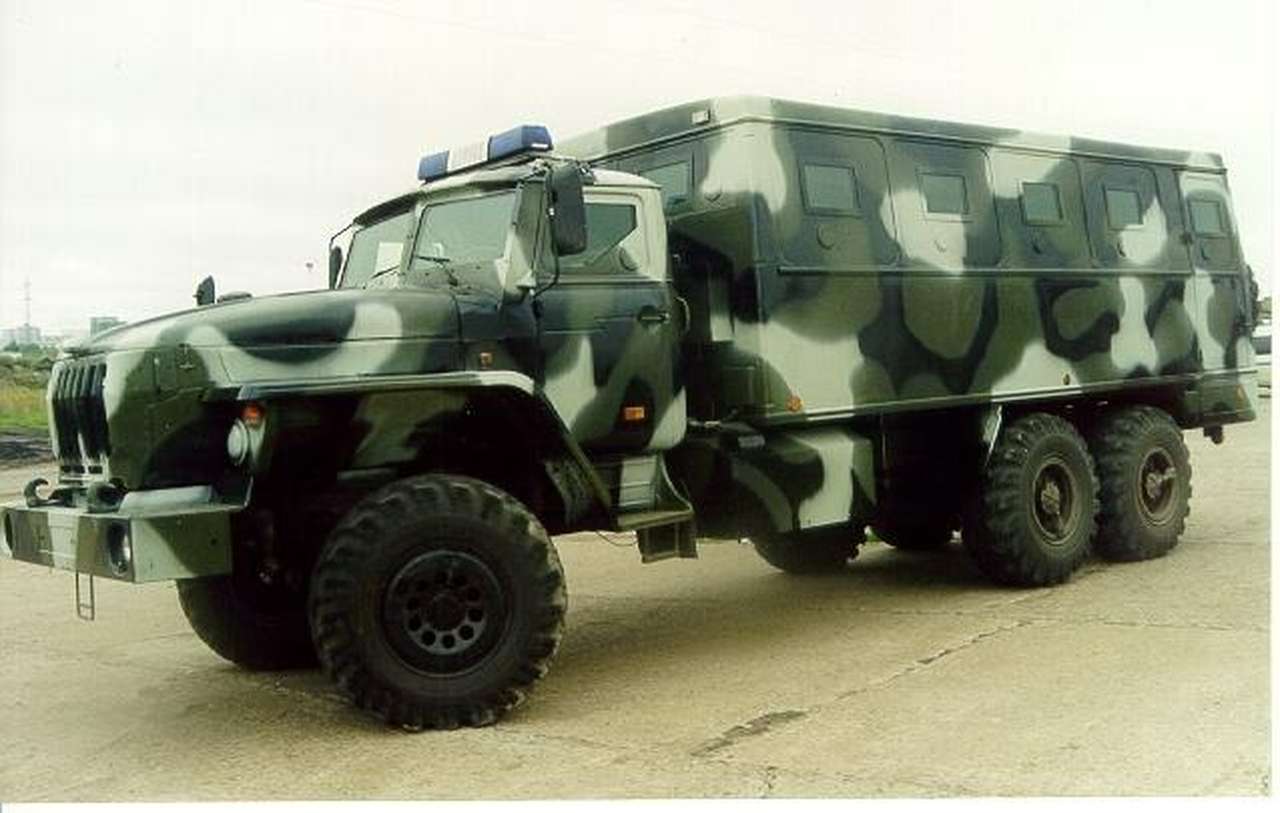 МВД закупит отечественные автомобили на 1,5 млрд руб.