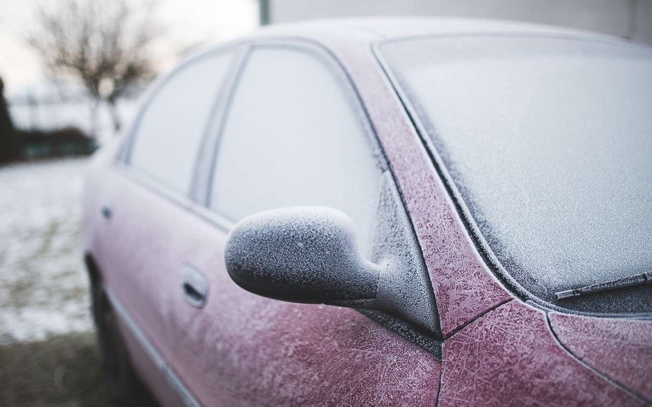 Лучшие способы уберечь лобовое стекло от замерзания