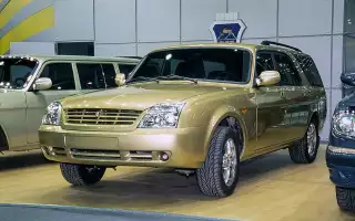 В 2003-м на Московском автосалоне показали сильно переделанный универсал на основе ГАЗ-310221. Машина стояла в экспозиции ГАЗа, но изготовила ее фирма «Автодизайн» из Набережных Челнов. Автомобиль представляли как модель 2005 года, но и тогда в это не очень верили…