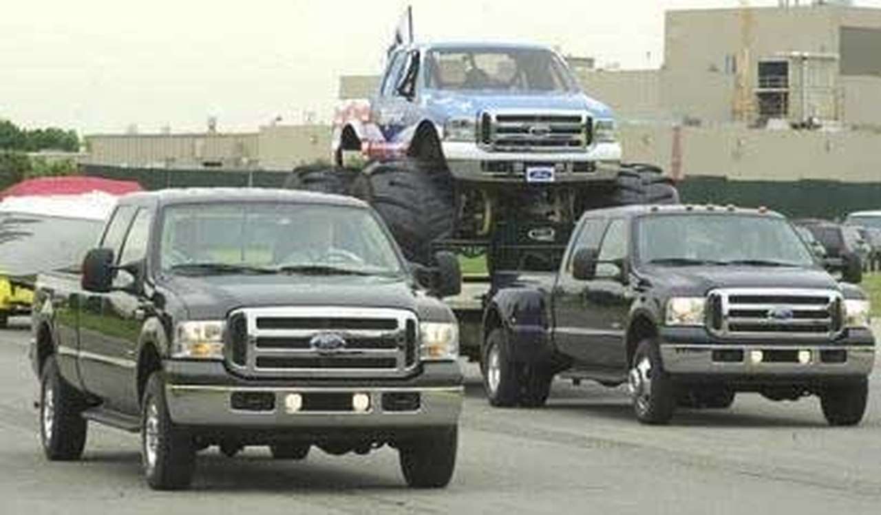 Ford обновляет пикапы-тягачи