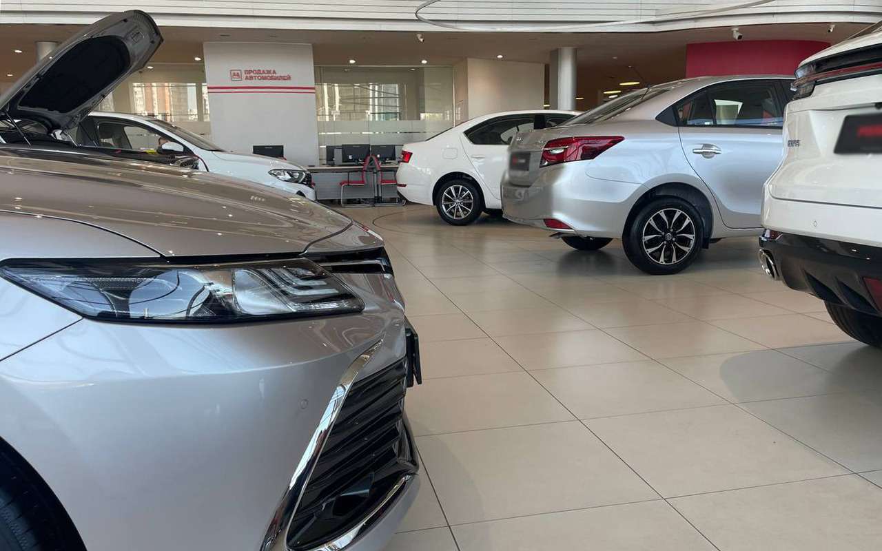 Цены на отечественную Ладу выросли в октябре на фоне падения рубля