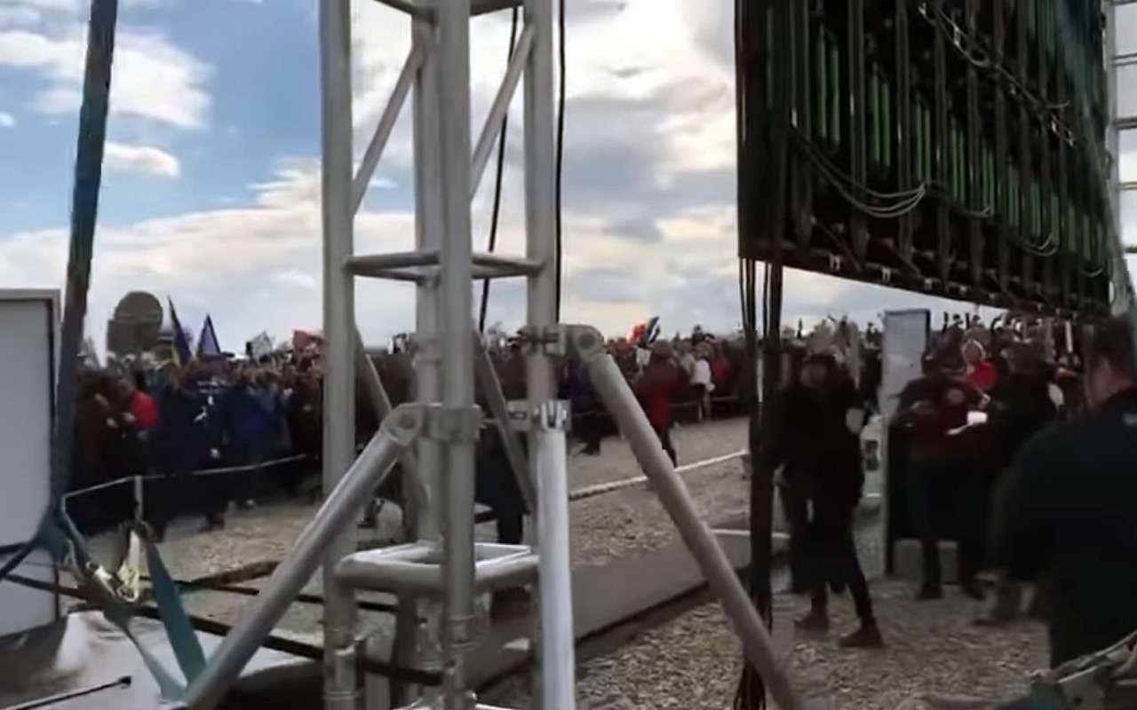 Построено самое короткое в мире шоссе — всего 1 метр