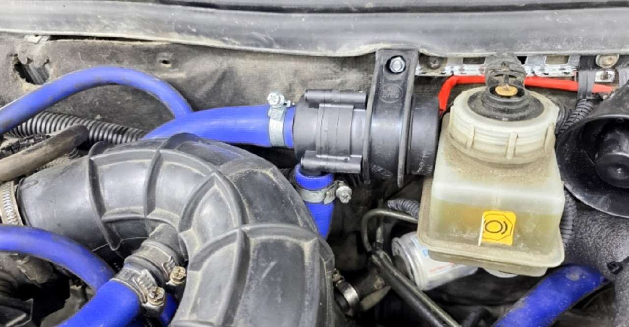 Дополнительная электропомпа в системе охлаждения.