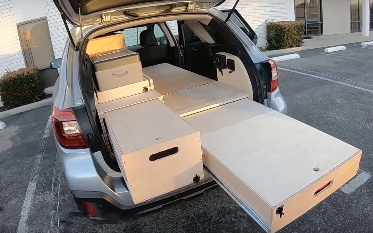 Полгода в Subaru Outback: девушка и собака едут в путешествие