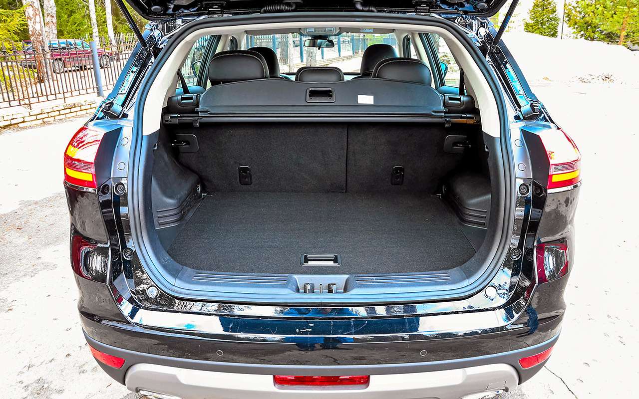 Задний диван - Geely Atlas (1G), 2 л, 2018 года фотография DRIVE2