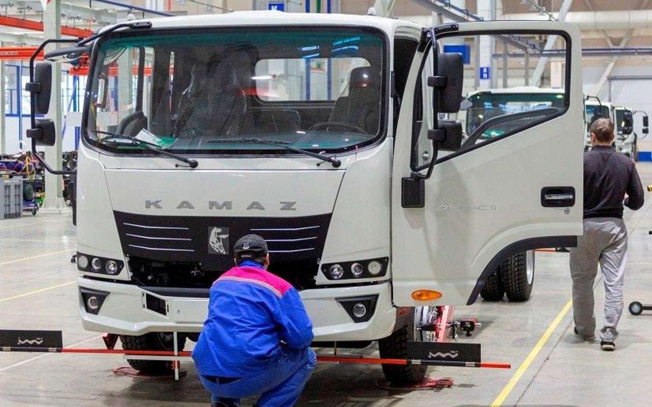 Среднетоннажник КАМАЗ Компас: началась сборка локализованной кабины