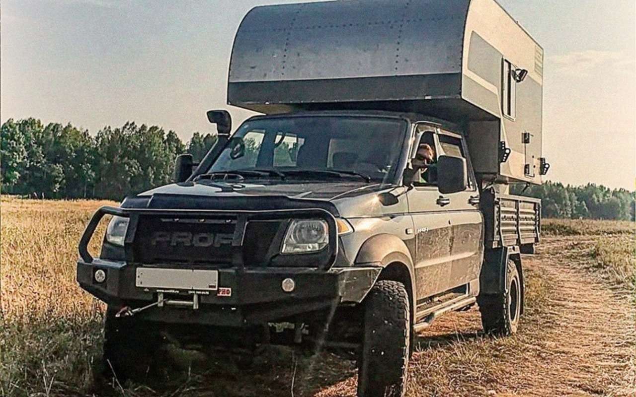 Жилой модуль и солнечные батареи – УАЗ Профи превратили в дом-вездеход