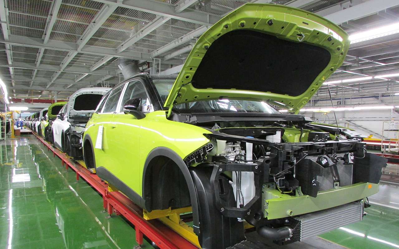 Эти автомобили Минпромторг забыл упомянуть в списке для чиновников