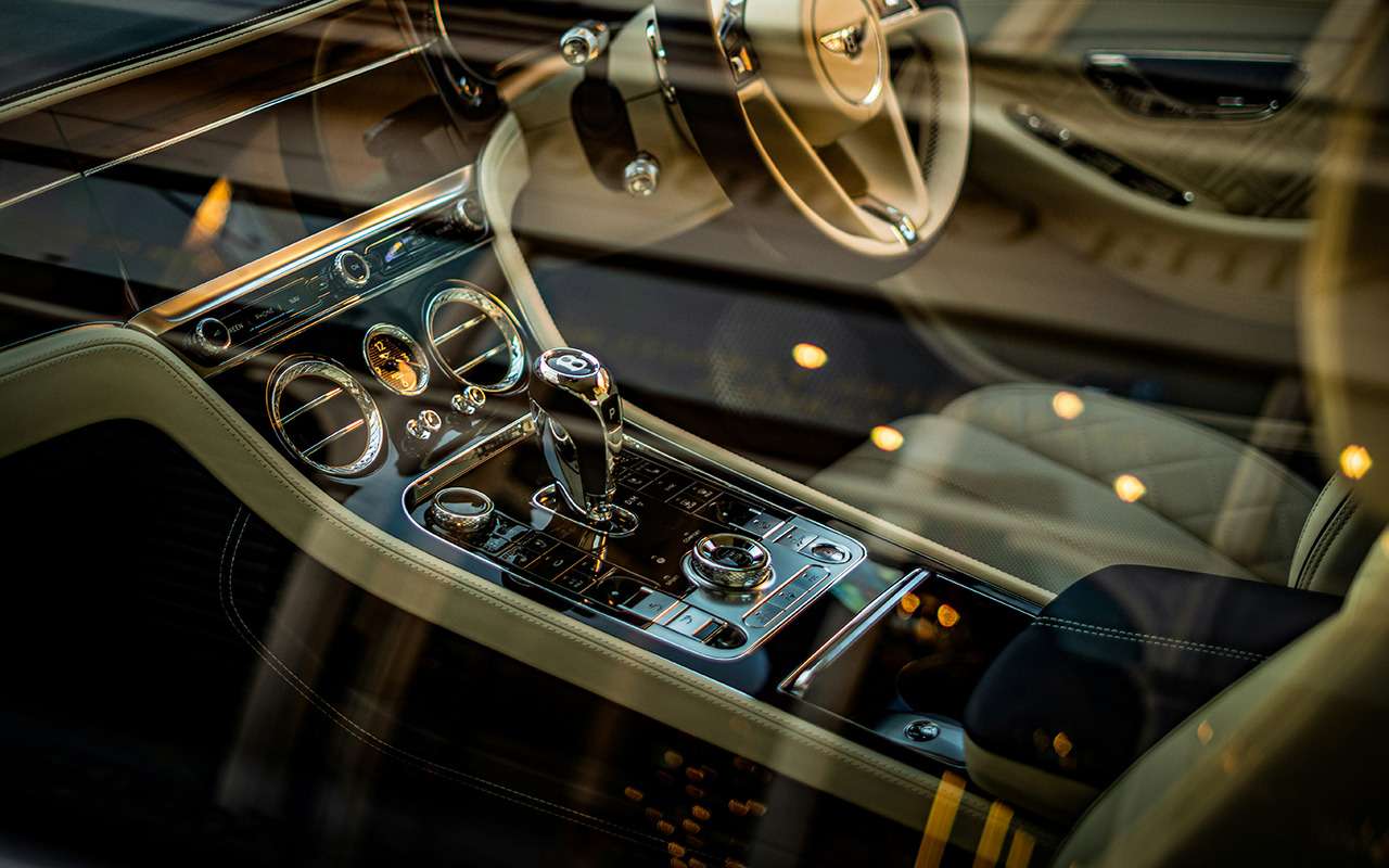 Интерьер Bentley