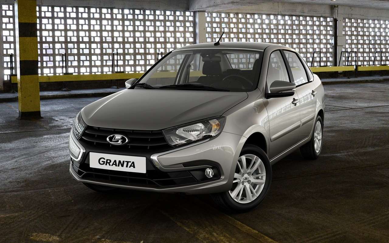 Чаще всего россияне в 2023 году покупали Lada Granta с пробегом по цене 574 тыс. рублей