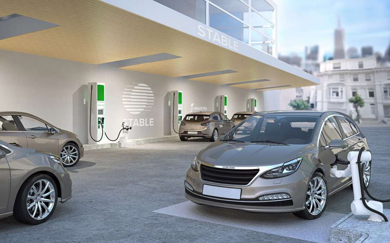 Водители будущего — это неумелые лентяи. Для таких уже есть робот-заправщик