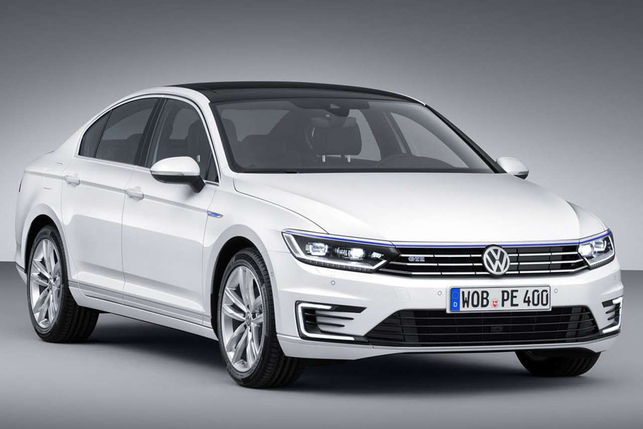 В Париже покажут мощный VW Passat с 2-литровым расходом