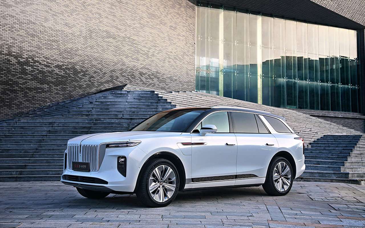 Стало известно, какие две модели Hongqi привезут в Россию
