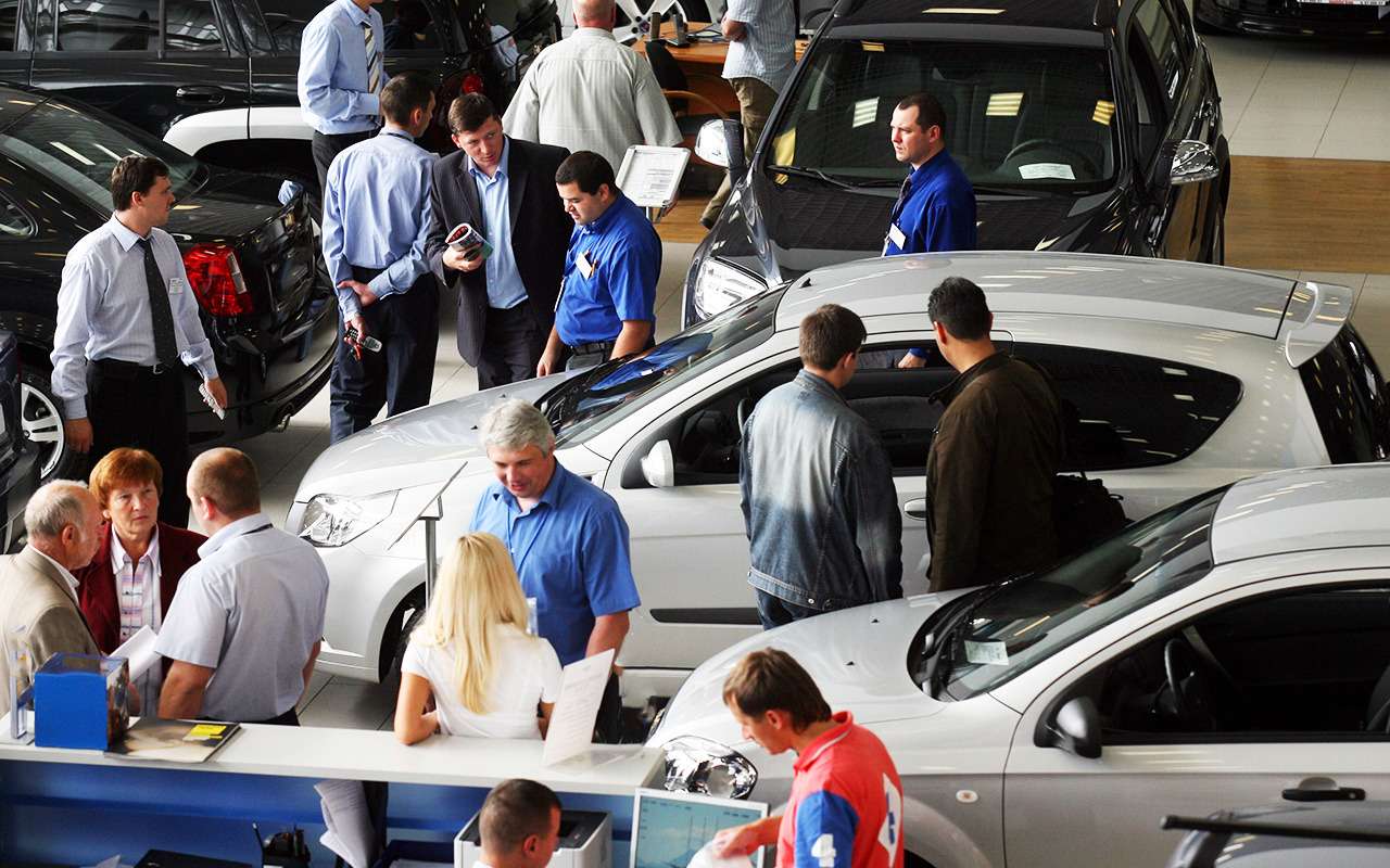 Как горячие пирожки: авто этих марок хорошо продаются даже в кризис